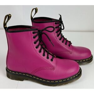 Dr Martens Unisex Loch 1460 Fuchsia Smooth, size 9 USL / 8 USM